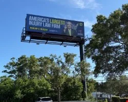 West Shore Strip Center with Billboard — Sale in Tampa, FL, photo 2 of 2