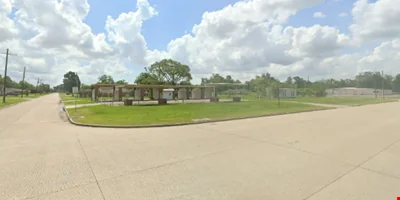 6 Bay Hand Carwash — Sale in Beaumont, TX, photo 1 of 2