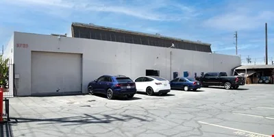 5725 S San Pedro St, Los Angeles, CA — Sale in Los Angeles, CA, photo 4 of 8