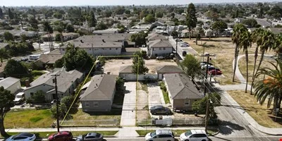 804 E Oaks St, Compton, CA — Sale in Compton, CA, photo 1 of 8
