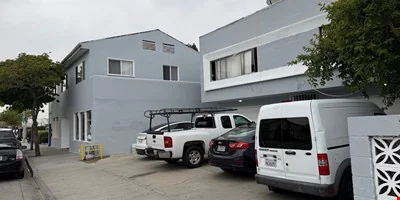 139-141 W Arbor Vitae St, Los Angeles, CA — Sale in Inglewood, CA, photo 1 of 4