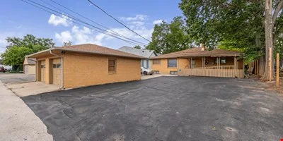 924 Quincy St — Sale in Rapid City, SD, photo 3 of 8