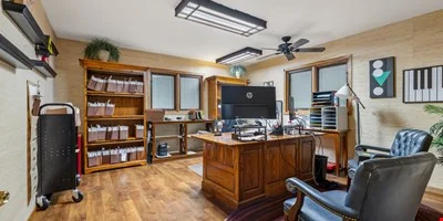 924 Quincy St — Sale in Rapid City, SD, photo 6 of 8