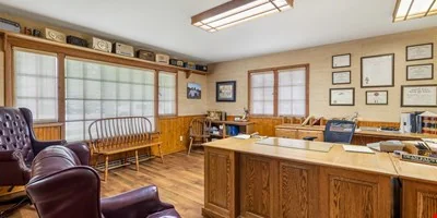 924 Quincy St — Sale in Rapid City, SD, photo 7 of 8
