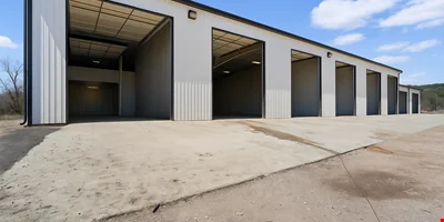 8,640 SF Commercial Building with 8 Garage Bays on… — Sale in Newcastle, WY, photo 2 of 8