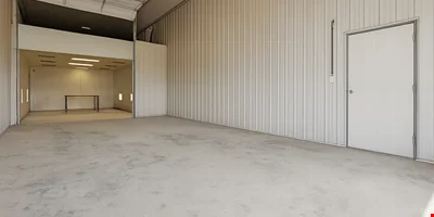 8,640 SF Commercial Building with 8 Garage Bays on… — Sale in Newcastle, WY, photo 4 of 8