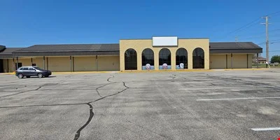 736 W Main St — Lease in Greensburg, IN, photo 3 of 7