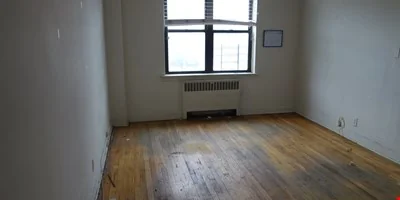 810 SF Office Space — Lease in Queens, NY, photo 4 of 4