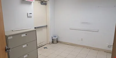 960 SF Medical Office — Lease in Queens, NY, photo 1 of 5