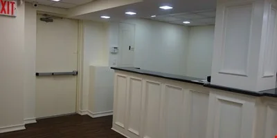 Medical Office — Lease in Queens, NY, photo 2 of 8