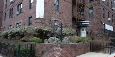 Medical Office — Lease in Queens, NY, photo 8 of 8