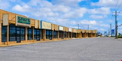 98-110 E Main St Senatobia, MS — Lease in Senatobia, MS, photo 1 of 5
