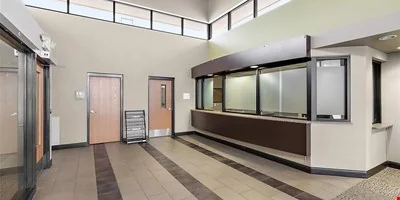 1794 N Lapeer — Lease in Lapeer, MI, photo 4 of 7