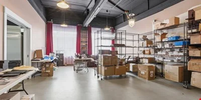 565sf Office Suite for Lease in Amesbury, MA — Lease in Amesbury, MA, photo 1 of 8