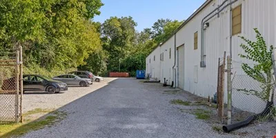 Conditioned Industrial Facility with 8 Cranes — Lease in Chattanooga, TN, photo 6 of 8