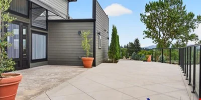 Fox Farm - Tasting Room — Lease in Dundee, OR, photo 2 of 8