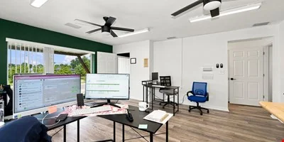 1,645 SF Office Suite for Lease in East Tampa, FL — Lease in Tampa, FL, photo 3 of 8