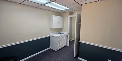 Center Pointe — Lease in Brighton, MI, photo 3 of 5