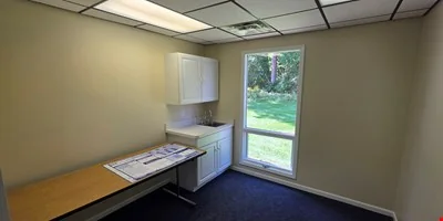 Center Pointe — Lease in Brighton, MI, photo 5 of 5