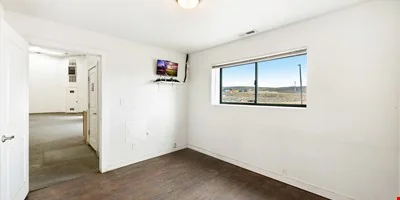 7,200 SF Industrial Building with Gated Yard Space… — Lease in Evanston, WY, photo 7 of 8