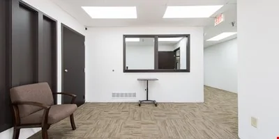 Highland Acres Office Building — Lease in Overland Park, KS, photo 6 of 8