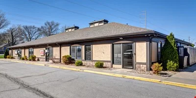 Highland Acres Office Building — Lease in Overland Park, KS, photo 4 of 8