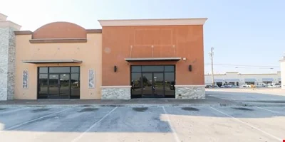 2311 Saturn Dr — Lease in Laredo, TX, photo 1 of 8