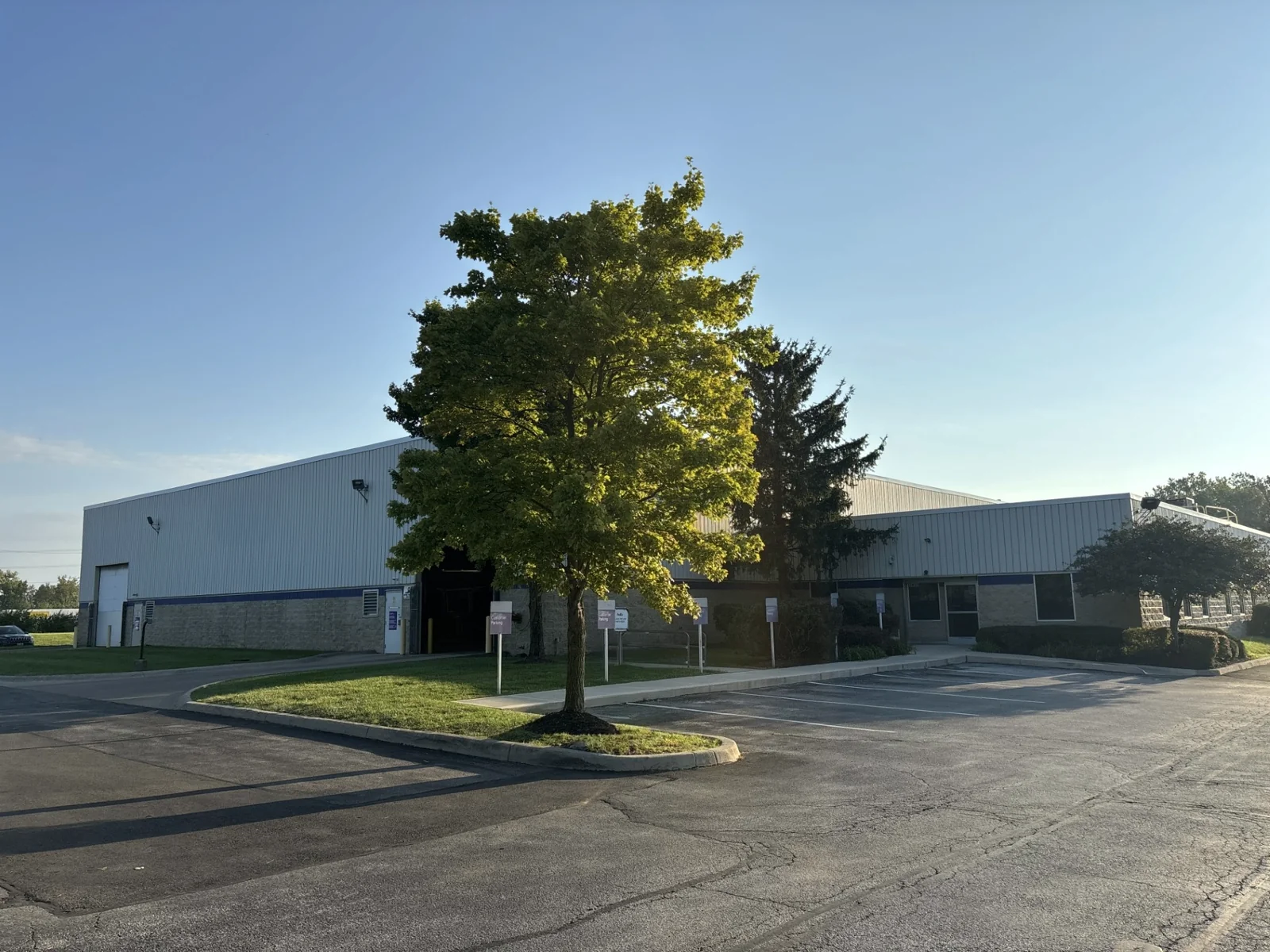 Industrial in Columbus, OH — Sale in Columbus, OH, photo 1 of 8