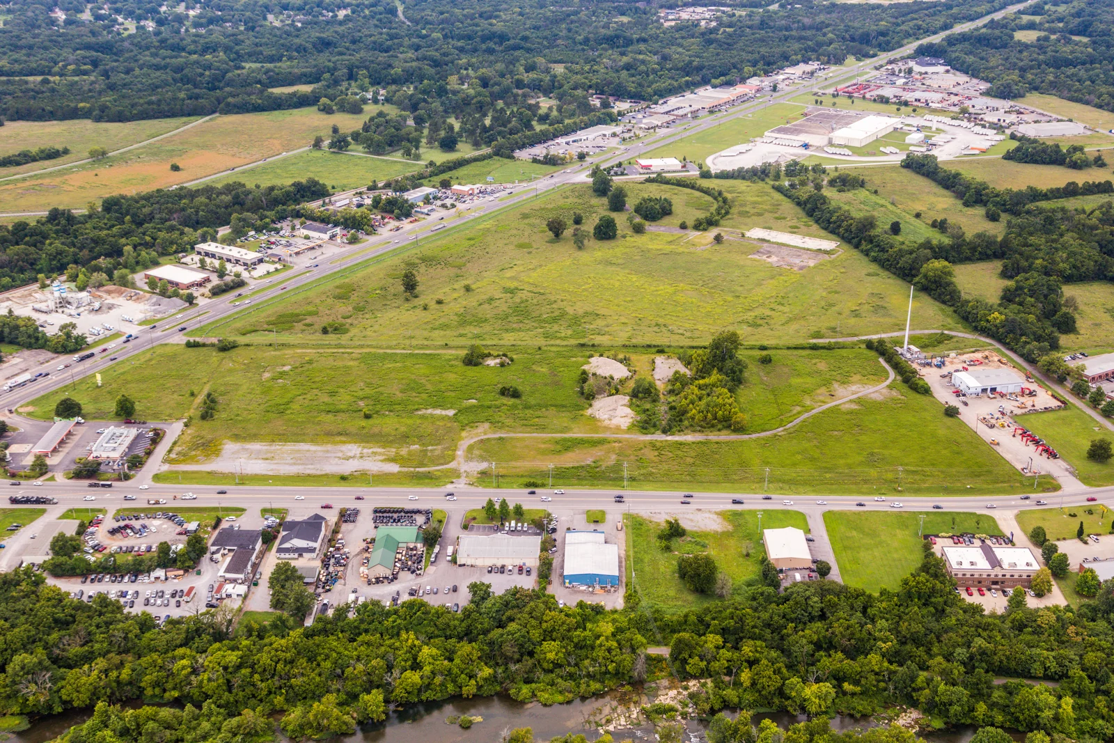 North Thompson Business Park — Lease in Murfreesboro, TN, photo 1 of 3
