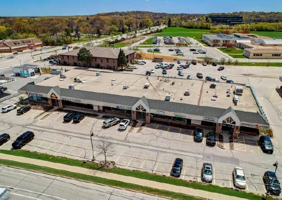 Bluemound Centre — Lease in Brookfield, WI, photo 5 of 8