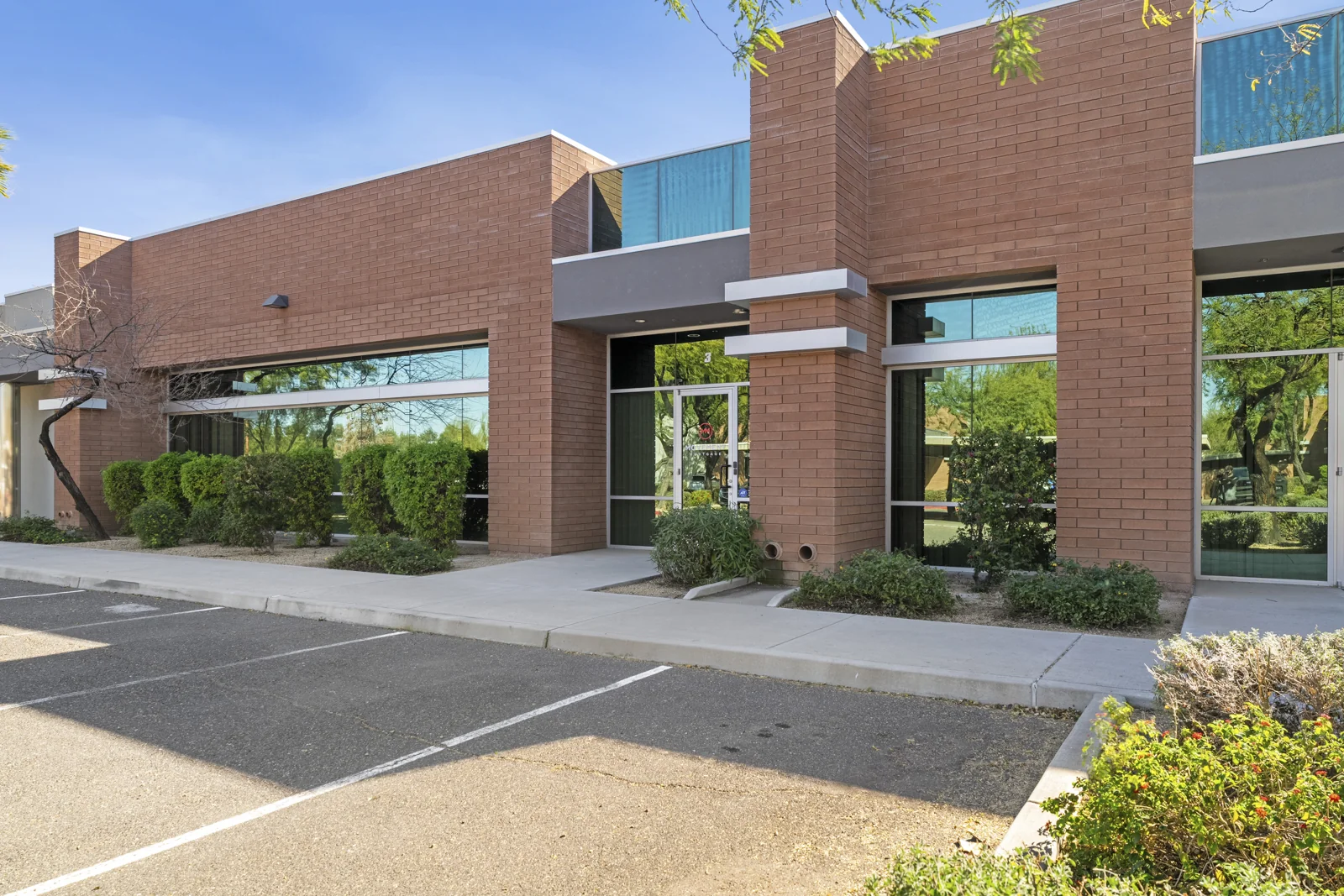 Chandler Center Commons — Sale in Chandler, AZ, photo 1 of 1