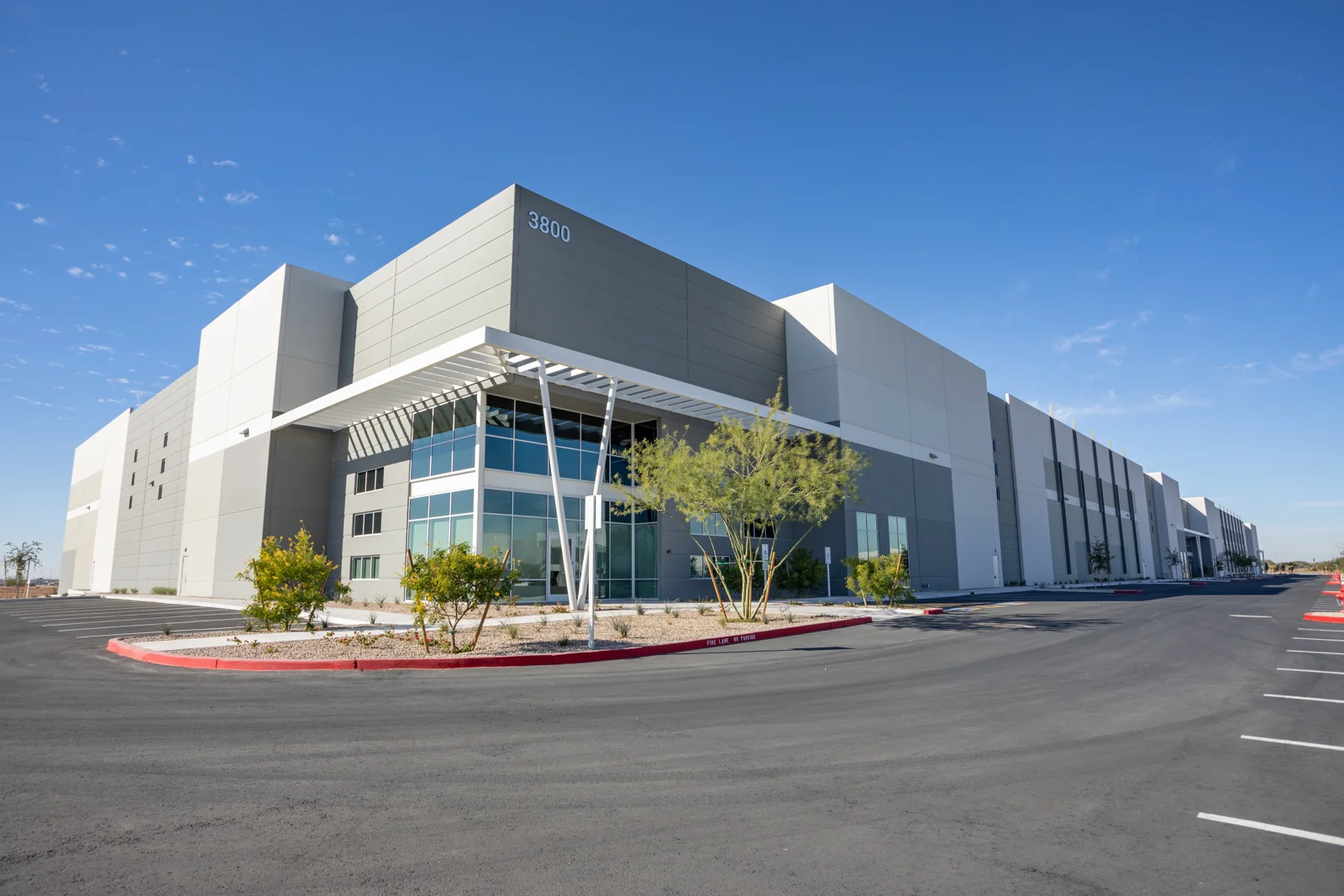 Cotton Lane Commerce Park — Lease in Goodyear, AZ, photo 1 of 5