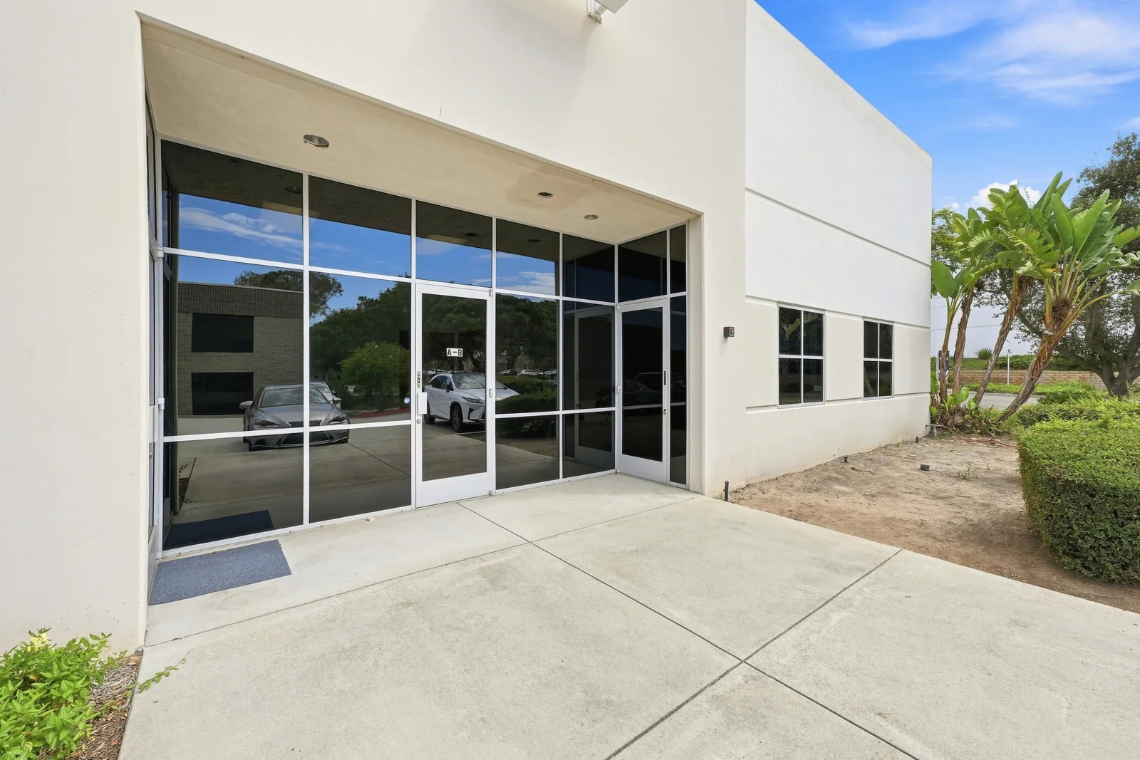 Industrial in Poway, CA — Lease in Poway, CA, photo 2 of 8