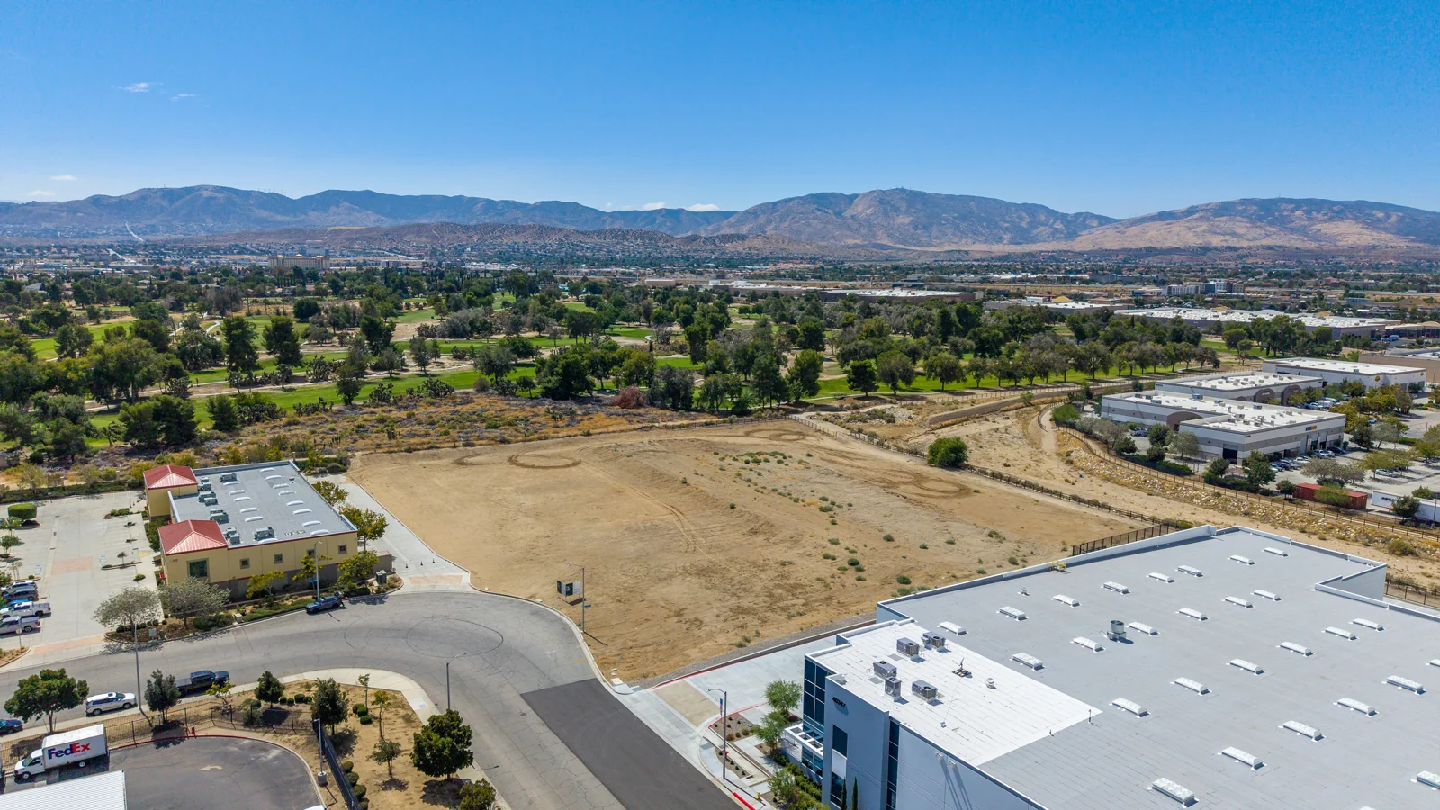 Land in Palmdale, CA — Sale in Palmdale, CA, photo 3 of 8