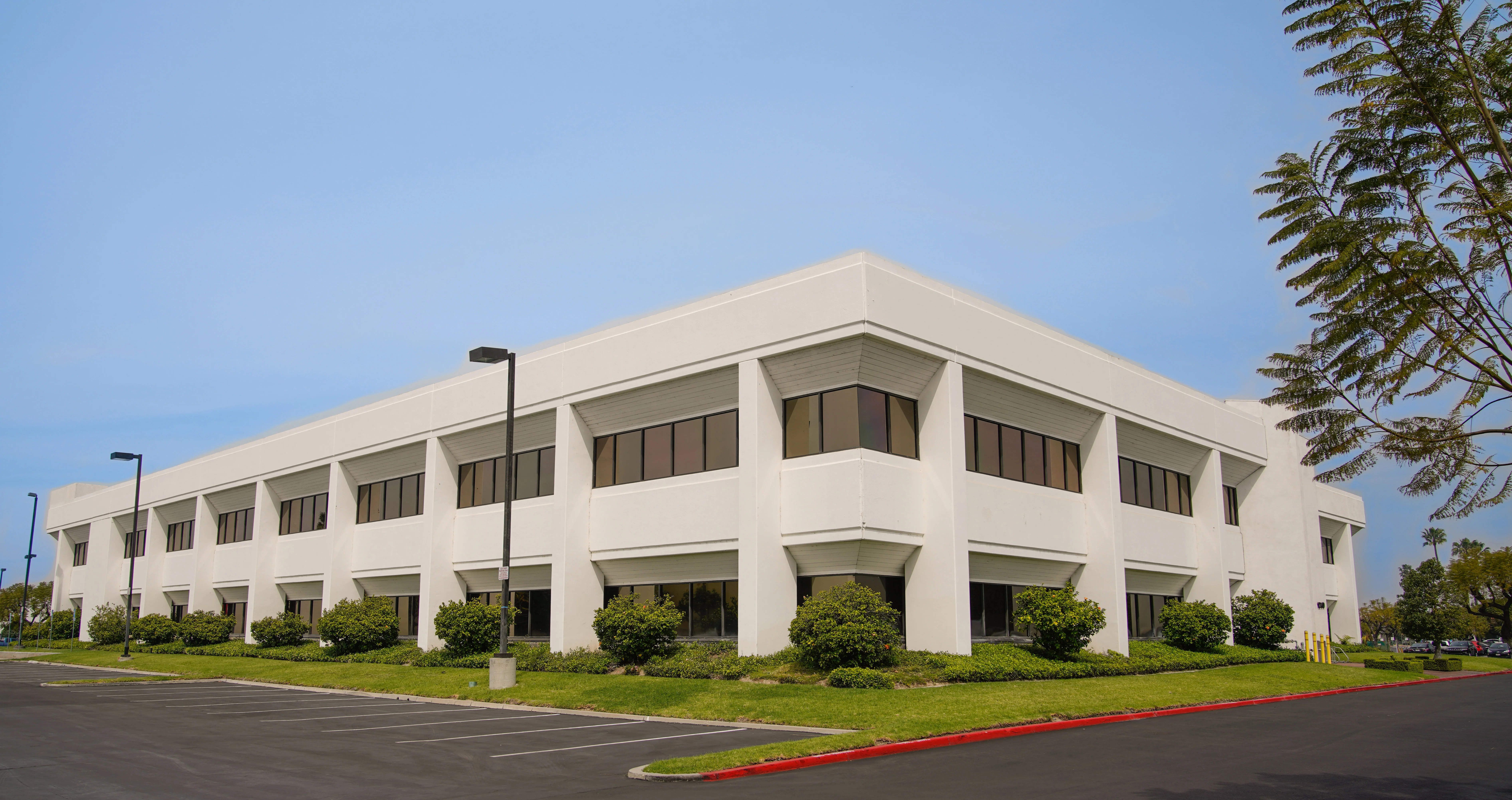 Sand Dollar Financial Plaza — Lease in Anaheim, CA, photo 2 of 2