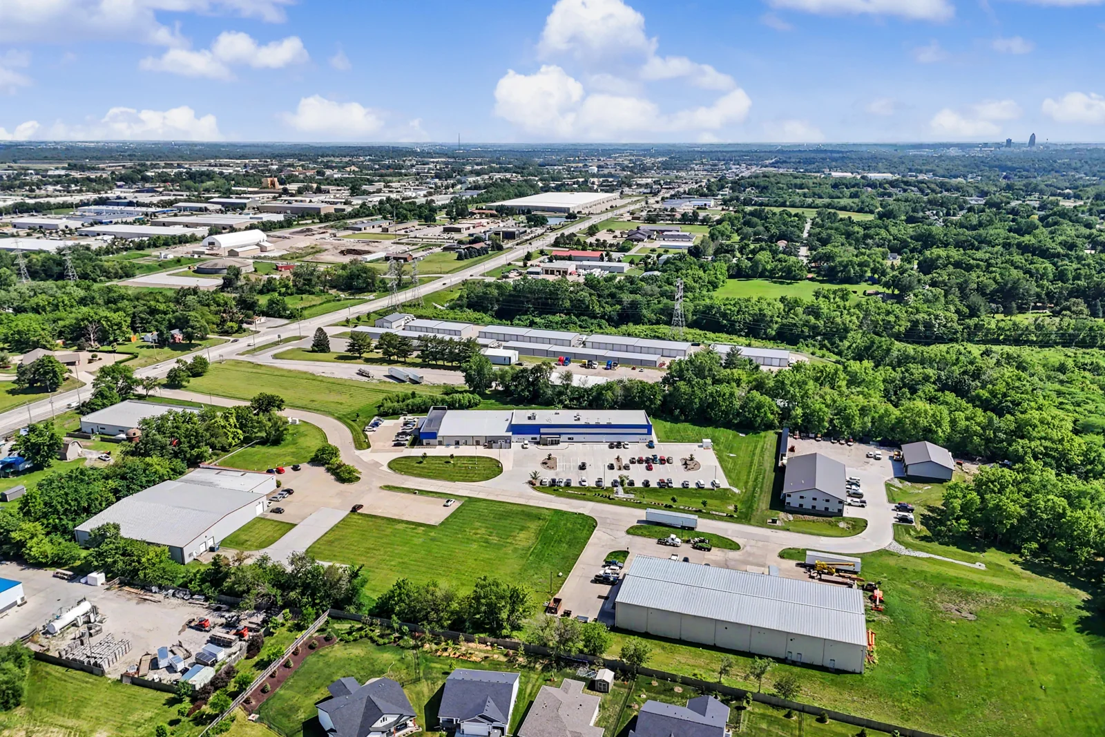 Land in Des Moines, IA — Sale in Des Moines, IA, photo 3 of 5