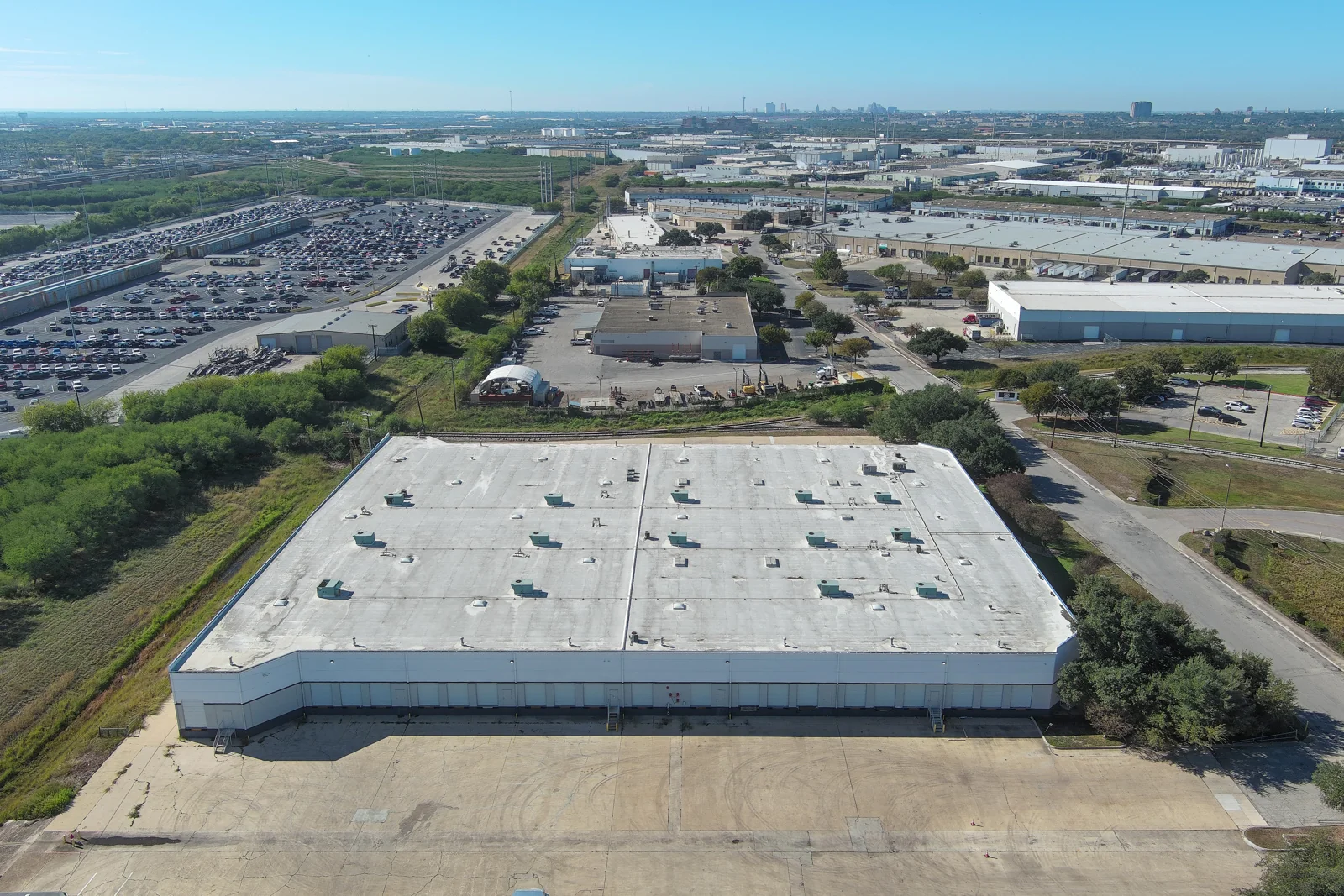Industrial in San Antonio, TX — Sale in San Antonio, TX, photo 2 of 4