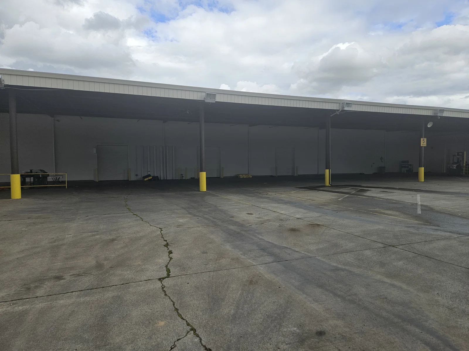 Industrial in Sacramento, CA — Sale in Sacramento, CA, photo 6 of 7