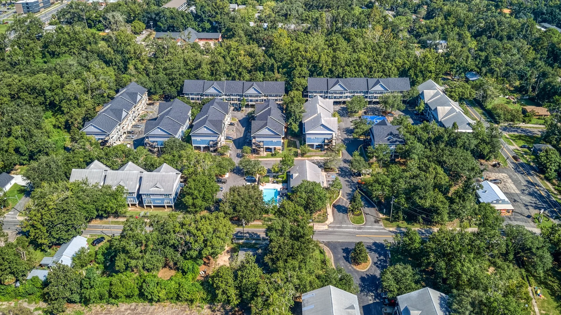 ALTURA Student Living — Sale in Tallahassee, FL, photo 3 of 8