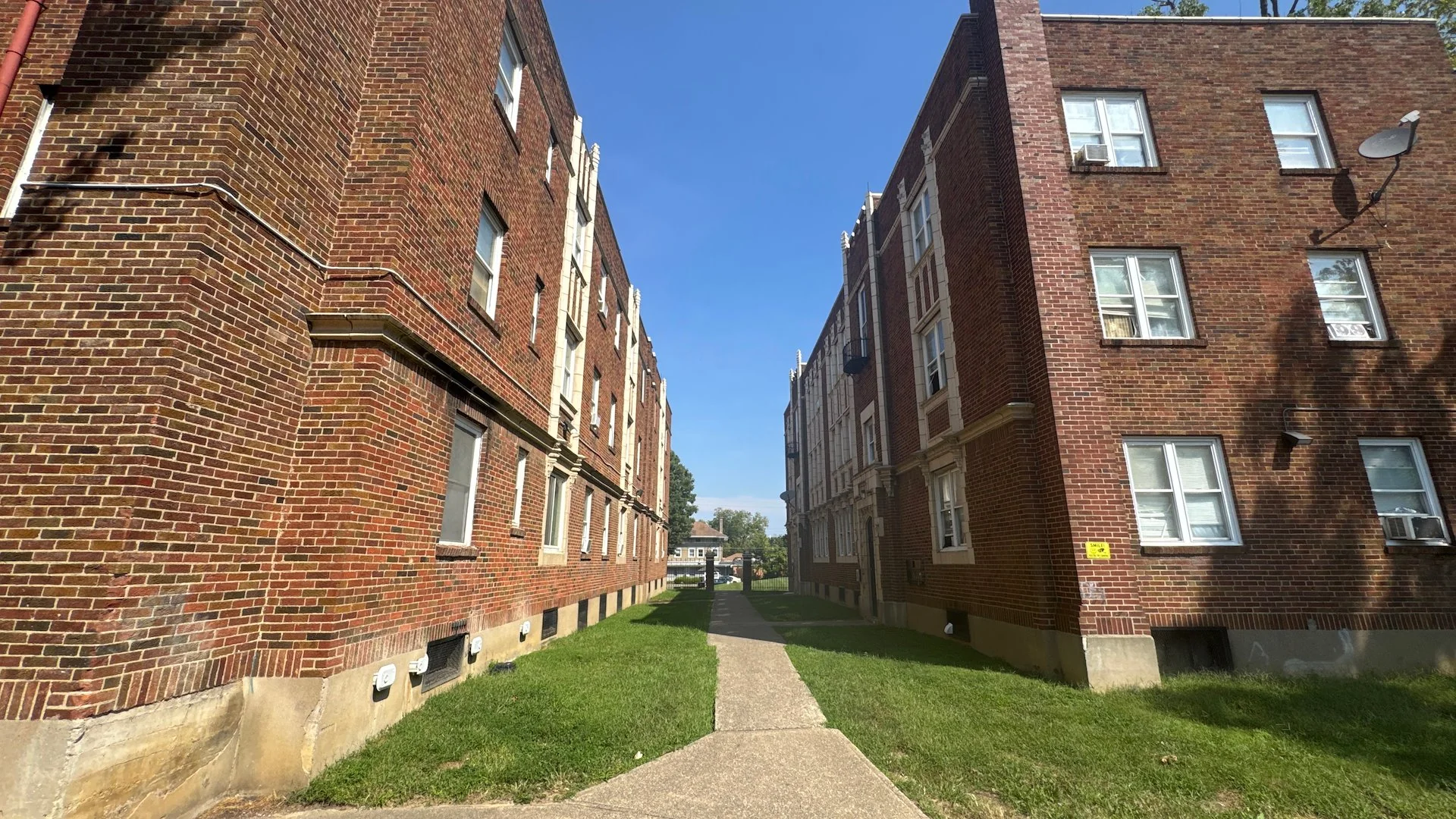 Forest Ave Flats — Sale in Cincinnati, OH, photo 4 of 8
