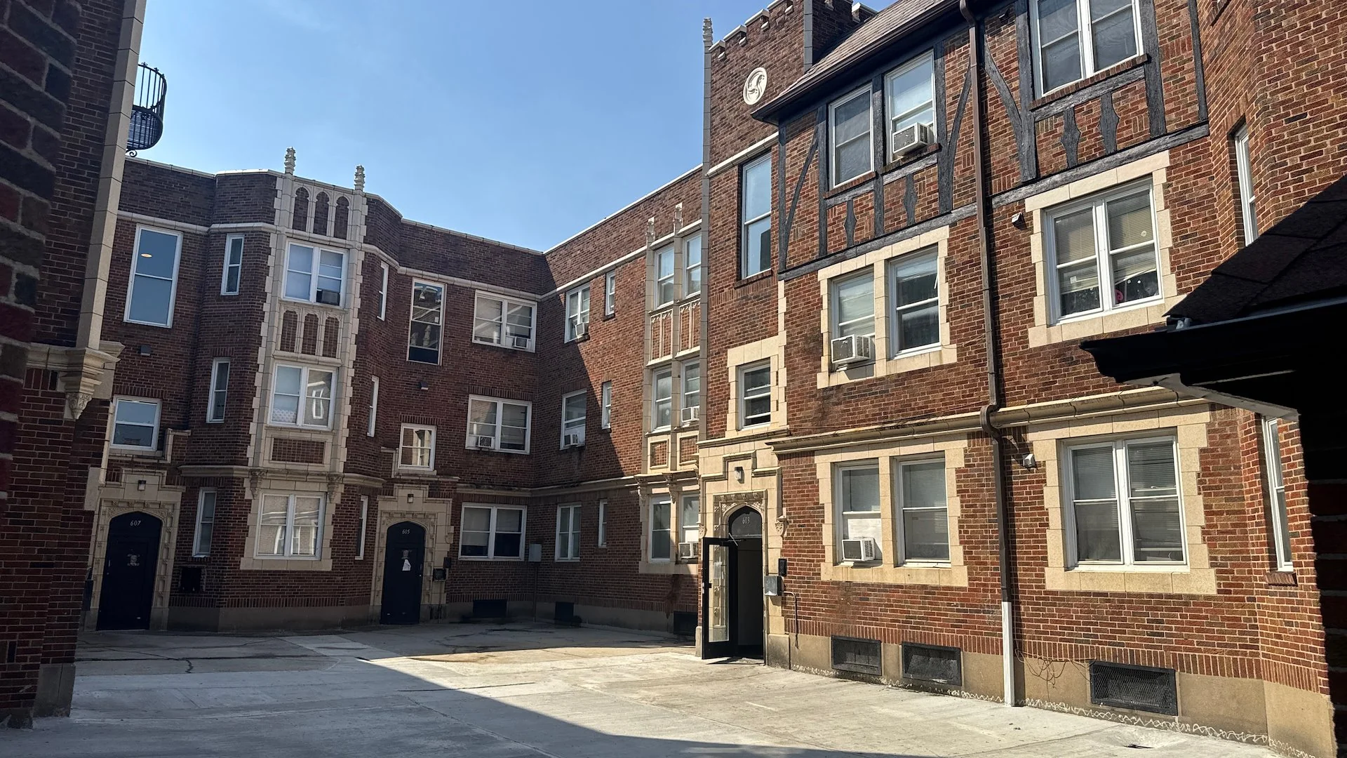 Forest Ave Flats — Sale in Cincinnati, OH, photo 5 of 8