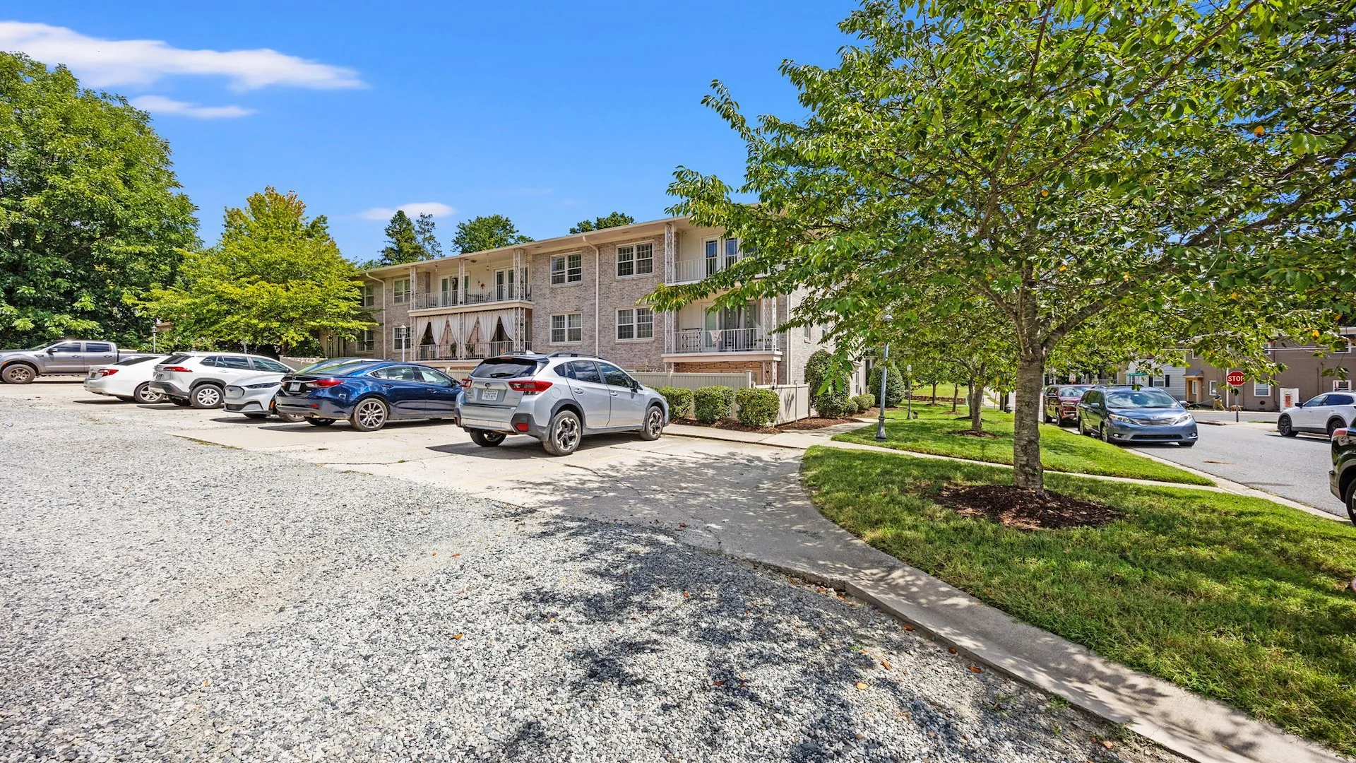 Phillips Place Apartments — Sale in Greensboro, NC, photo 3 of 6
