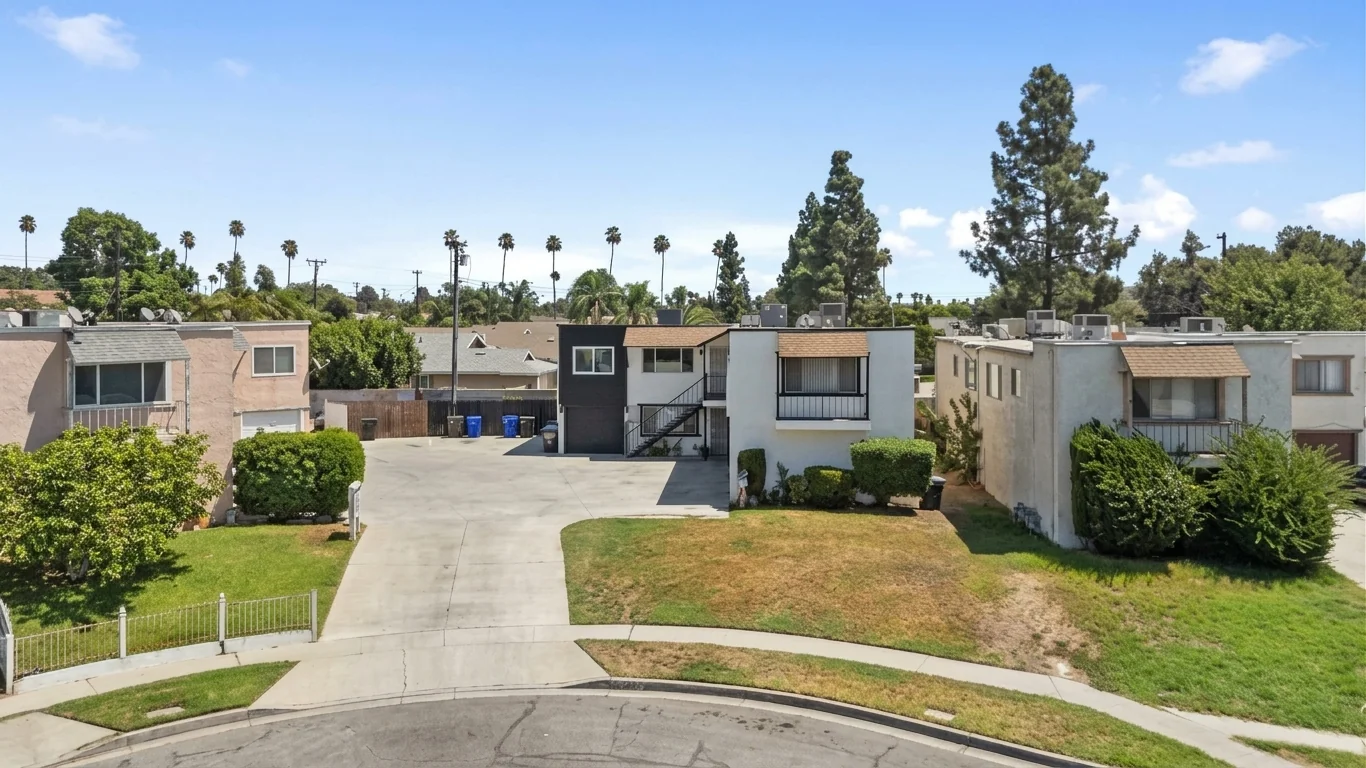 9221 Wheeler Court — Sale in Fontana, CA, photo 4 of 4