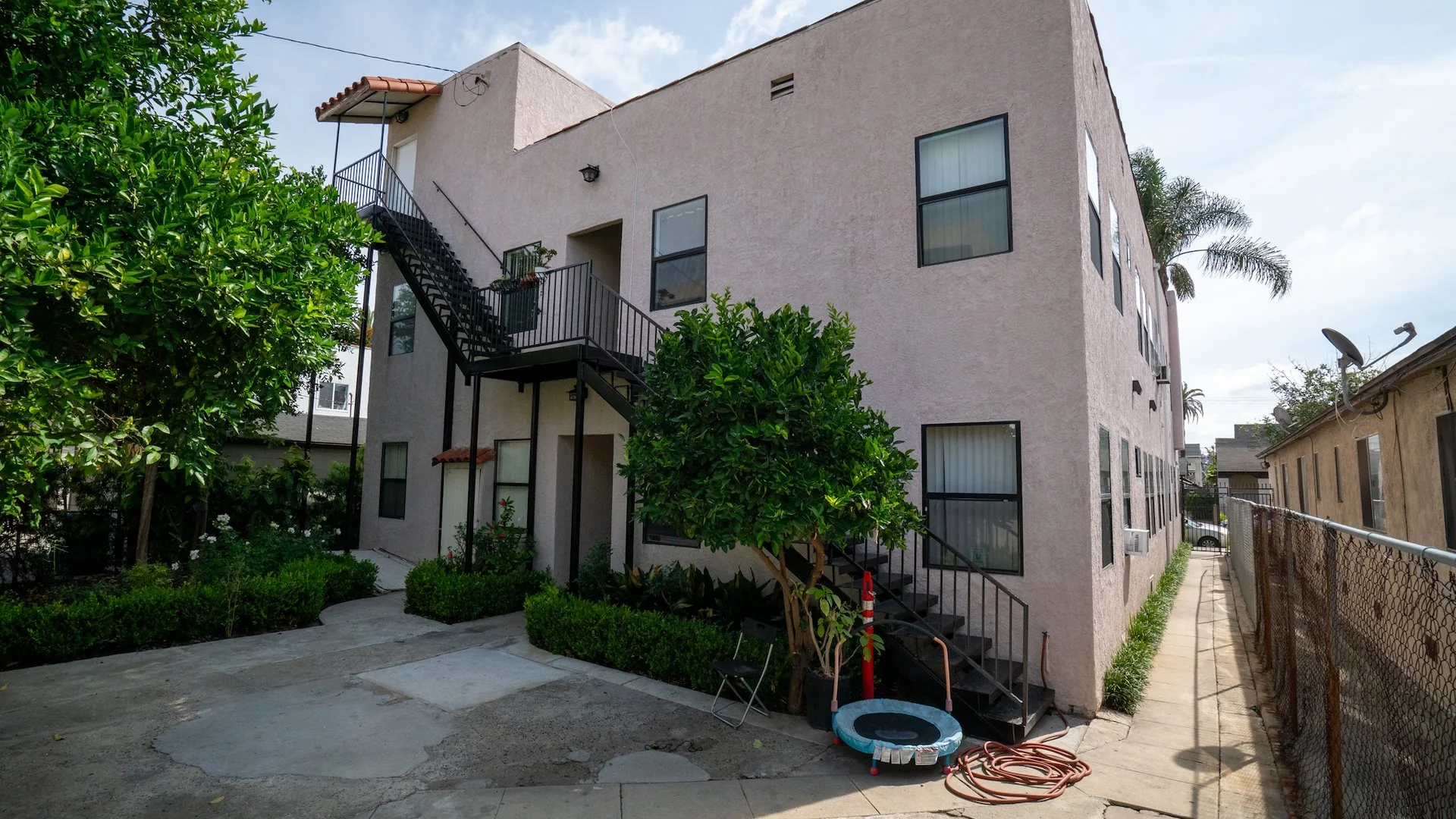 1035 Lime Ave — Sale in Long Beach, CA, photo 6 of 6