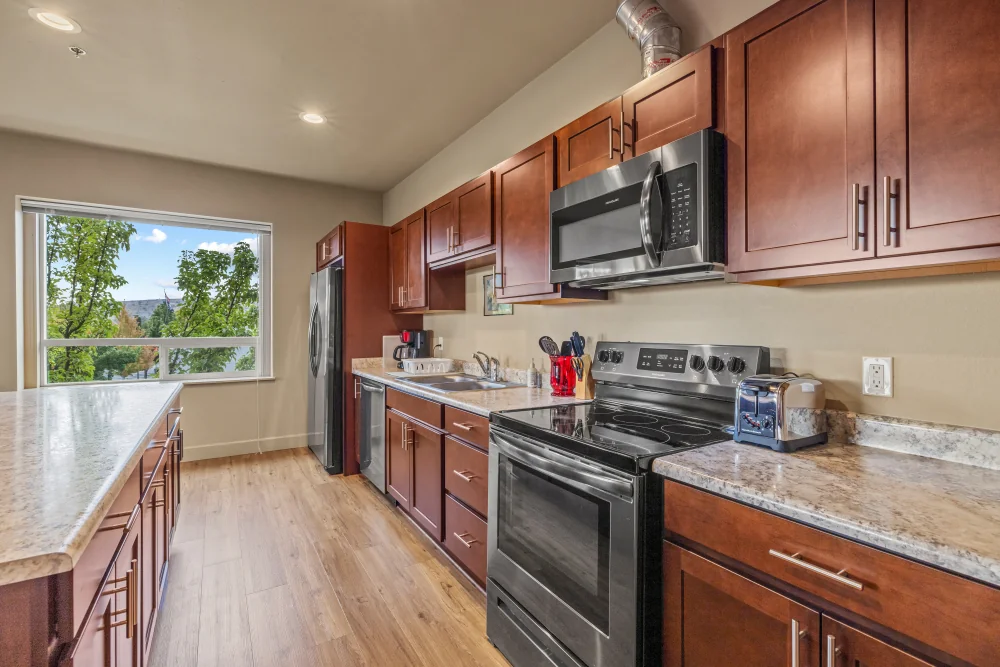 125 S 6TH ST, KLAMATH FALLS, OR 97601 — Sale in Klamath Falls, OR, photo 6 of 6