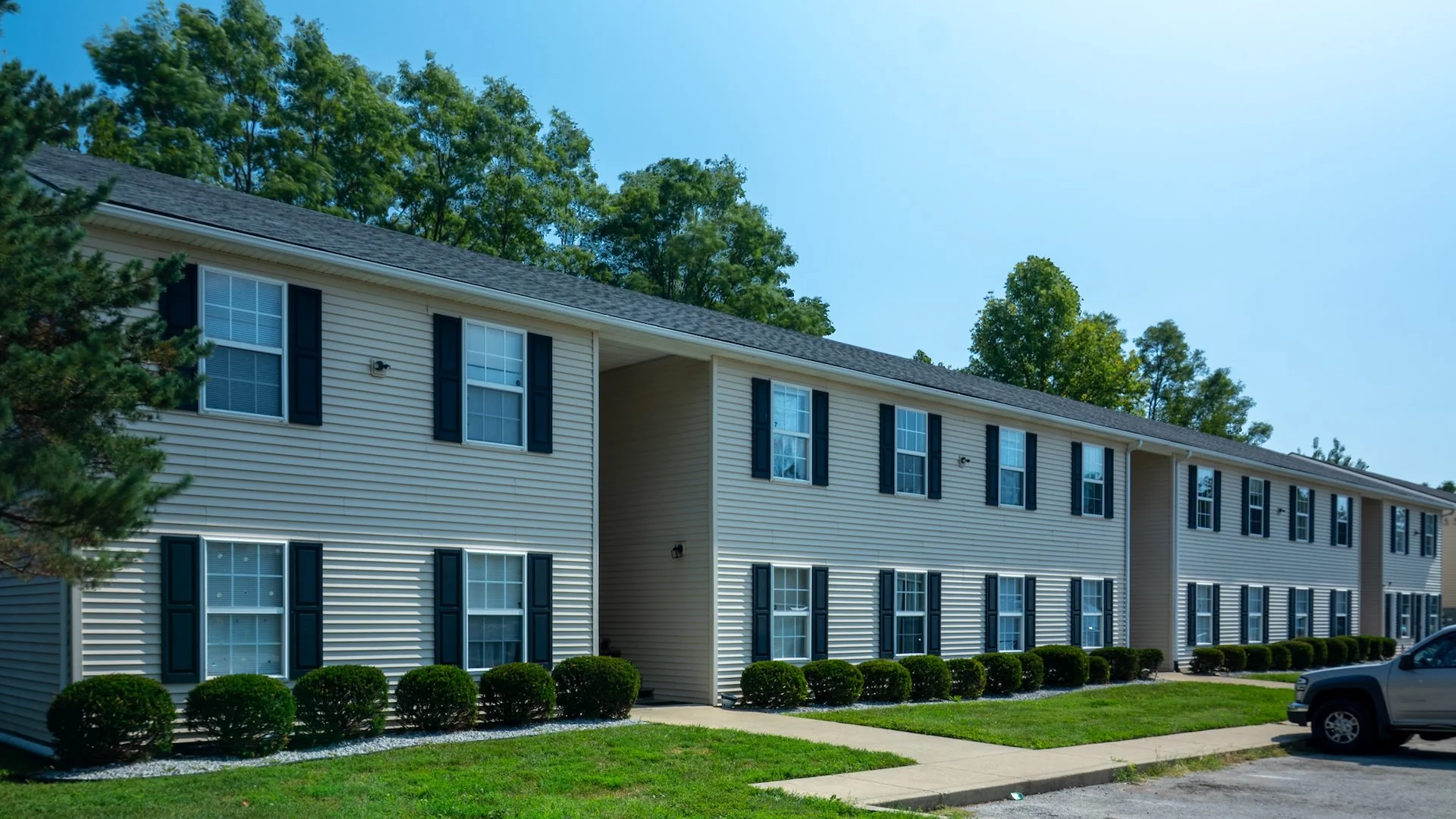 Cedar Springs Apartments - multifamily for sale in la grange, KY