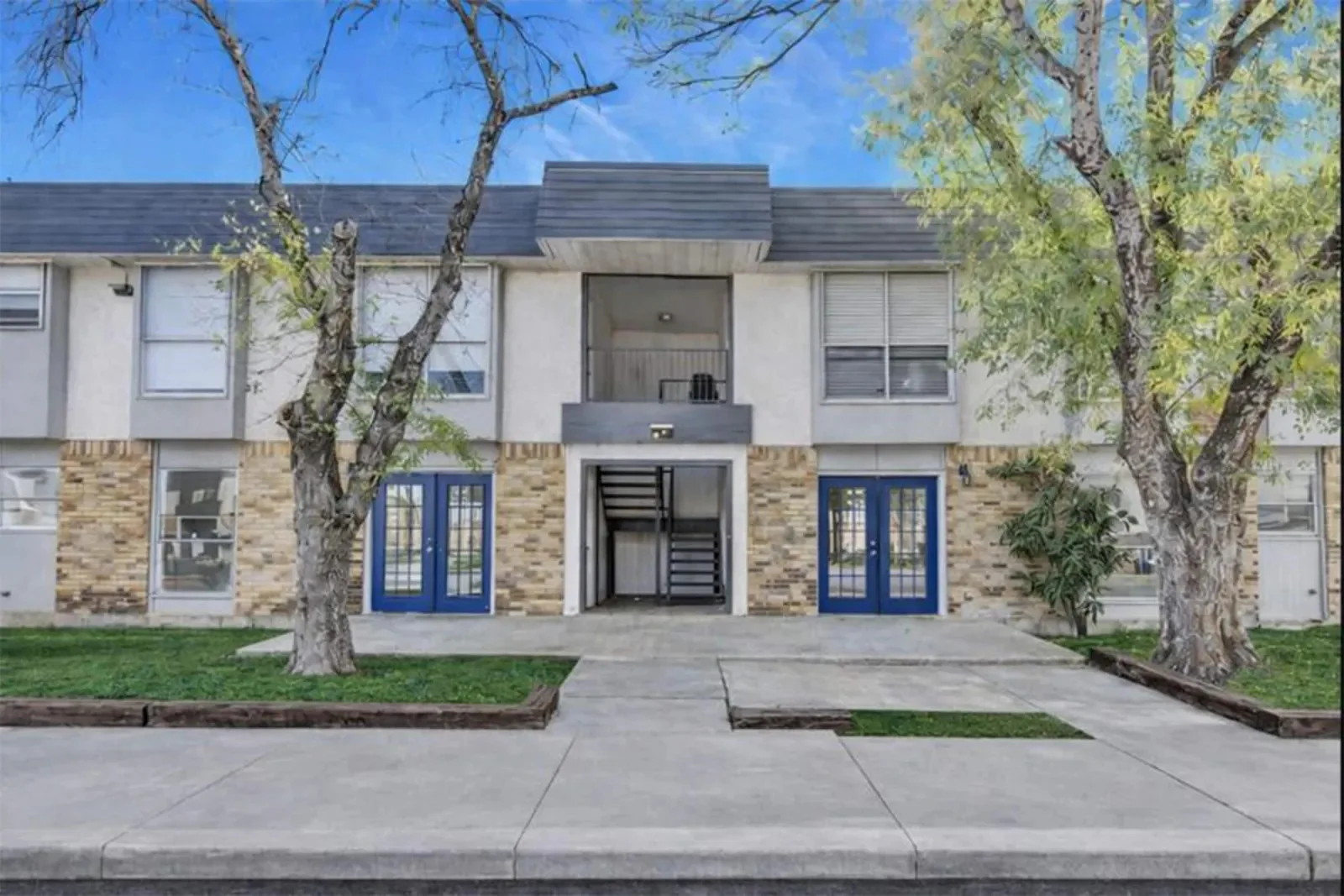 Auction - Oak Meadow Villa Apartments | 220 Units |… — Sale in San Antonio, TX, photo 4 of 8