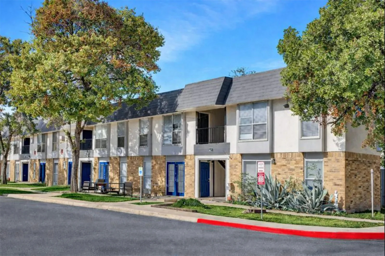 Auction - Oak Meadow Villa Apartments | 220 Units |… — Sale in San Antonio, TX, photo 7 of 8