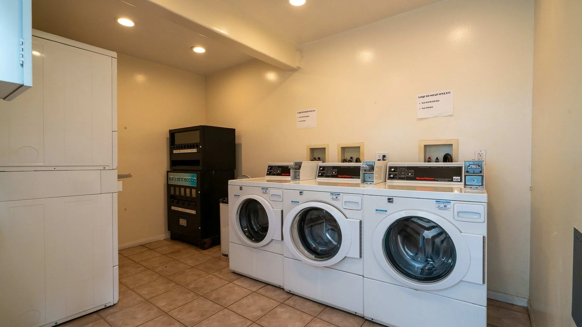825 Roswell Ave — Sale in Long Beach, CA, photo 2 of 6