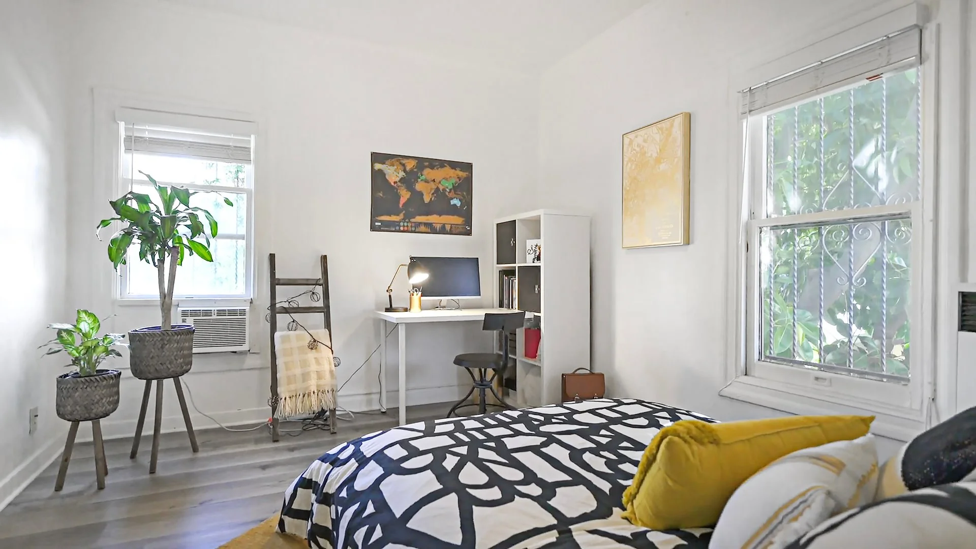 The Stone on 30th — Sale in Los Angeles, CA, photo 5 of 5